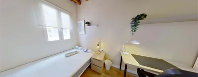 Özel oda konumu Carrer de Santa Teresa, 44, 3º puerta 2, 43201 Reus, Tarragona, Spain, 2 49 görüntüsü