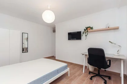 Chambre privée à Carrer de Tetuan, 4, 5º puerta 1, 43205 Reus, Tarragona, Spain, image 2 de 43