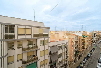 Quarto privado em Carrer del Capità Baltasar Tristany, 71, 7º puerta 2, 03201 Elx, Alicante, Spain, imagem 1 de 25
