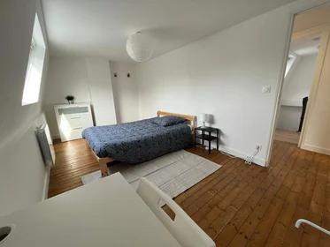 Privatzimmer in der Rue de Rome, bild 1 von 8