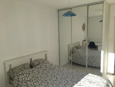 Private room at Rue Alfred Curtel, image 3 of 13