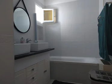 Private room at Rue Alfred Curtel, image 6 of 13