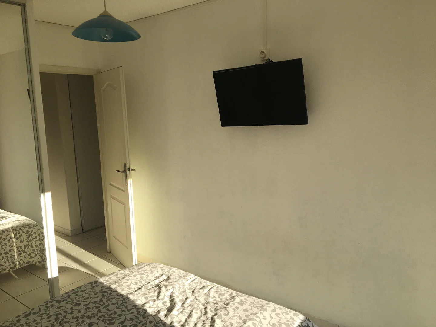 Komfortables und geräumiges Studentenzimmer in 