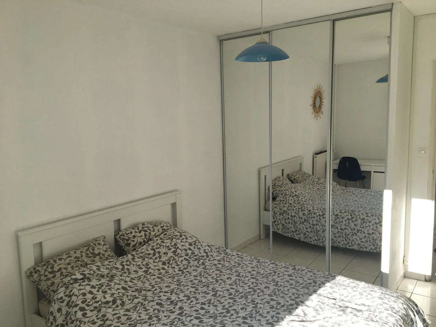 Komfortables und geräumiges Studentenzimmer in 