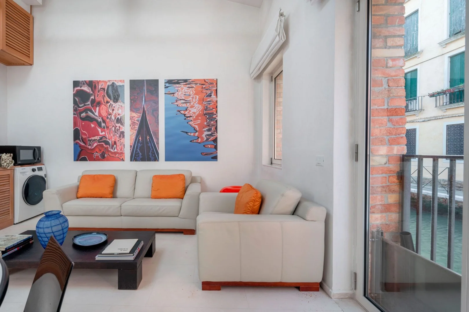 Budget-friendly student room close to campus in 