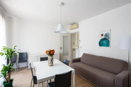Quarto privado em Via Calmo, imagem 1 de 10