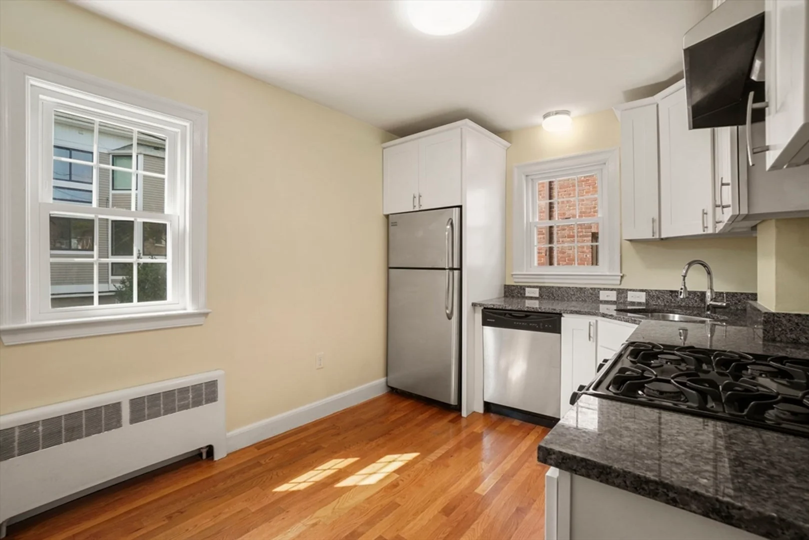 1, Garden Ct., Unit 1, Cambridge, Cambridge, MA, 02138