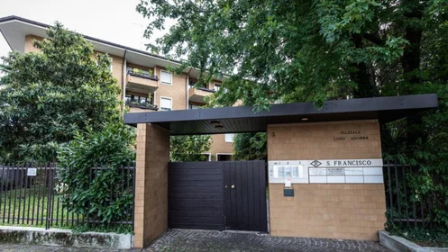Stüdyo daire konumu Piazzale Unità d'Italia, 12 12 görüntüsü
