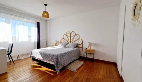 Apartamento inteiro em Rue Briçonnet, Quartier Administrations, imagem 4 de 9