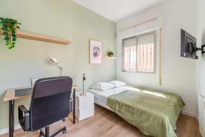 Privatzimmer in der C. Cubas, 8, 1º d, 28902 Getafe, Madrid, Spain, bild 2 von 43