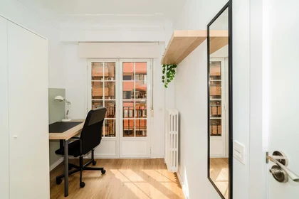 Stanza privata in Av. de Valencia, 32, 5º b, Delicias, 50005 Zaragoza, Spain, immagine 1 di 44