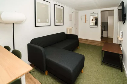 Stanza privata in Av. de Valencia, 32, 5º b, Delicias, 50005 Zaragoza, Spain, immagine 8 di 44