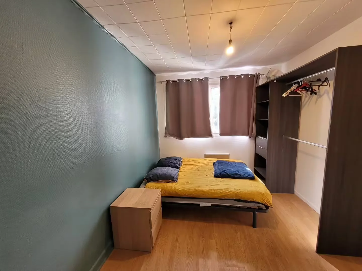 Camera per studenti in  con area studio e servizi in comune