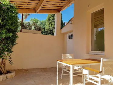 Quarto privado em Antibes, 06160, imagem 1 de 10