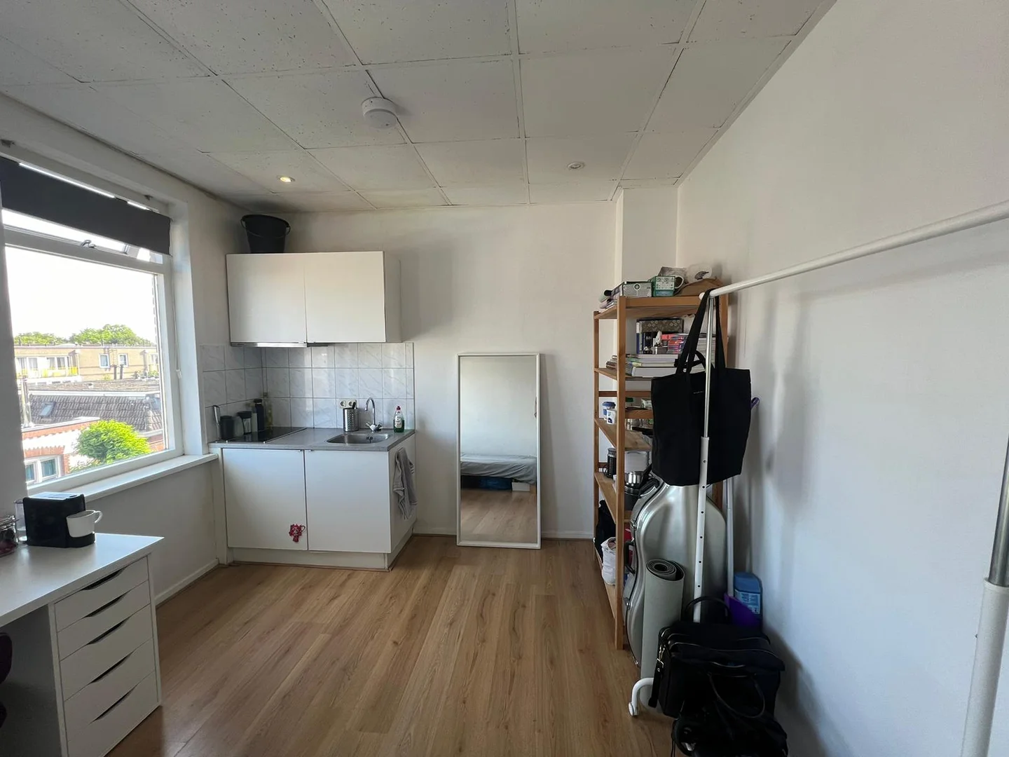 Budget-friendly student room close to campus in 