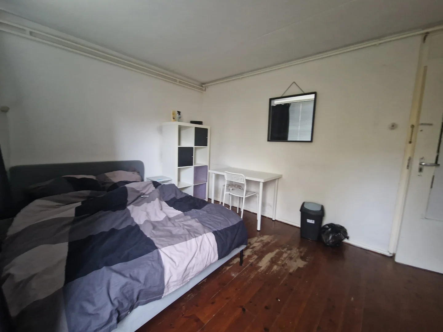 Cozy room for students available in 