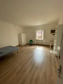 Quarto privado em Vicolo del Tinti, San Francesco, imagem 4 de 10
