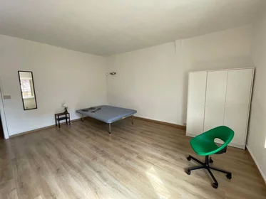 Quarto privado em Vicolo del Tinti, San Francesco, imagem 6 de 10