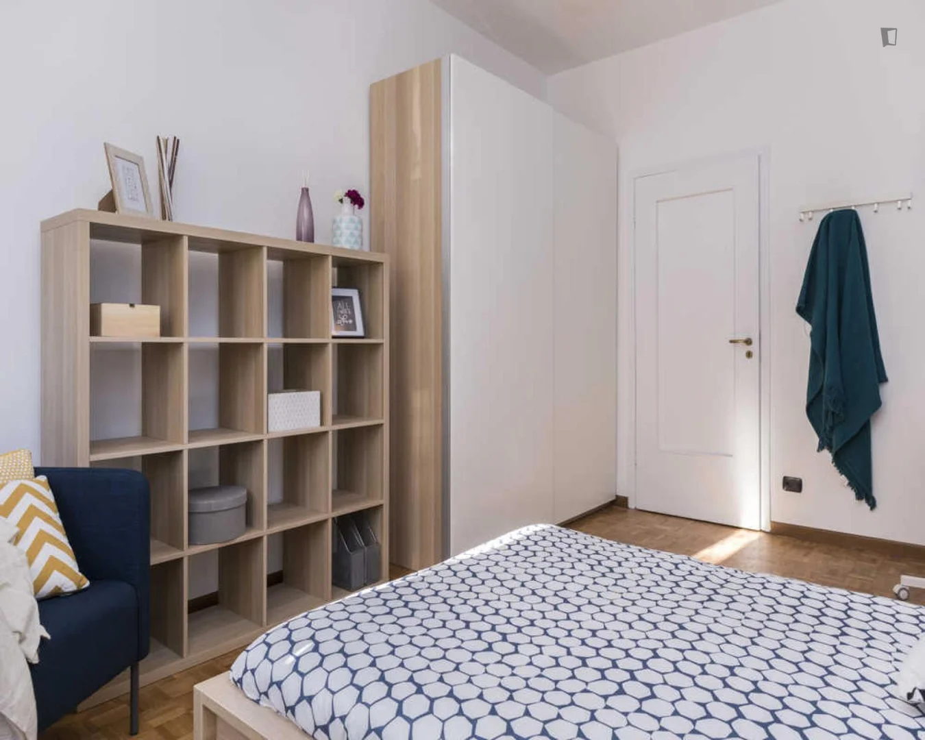 Camera per studenti in  con area studio e servizi in comune