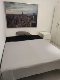 Quarto privado em Other - Calle de la Fuente de la Salud, 1º, imagem 1 de 12
