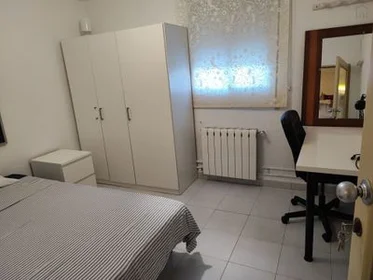 Quarto privado em Other - Calle de la Fuente de la Salud, 1º, imagem 9 de 12