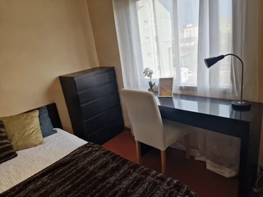Private room at Rua de Espinho, Aveiro, image 6 of 10