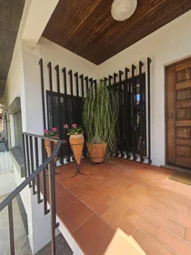 Private room at R. António Jardim, image 10 of 11