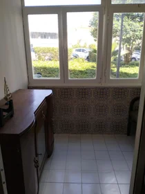 Chambre privée à Av. Dom João I, image 2 de 29