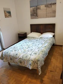 Chambre privée à Av. Dom João I, image 6 de 29
