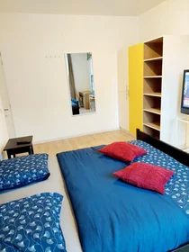 Privatzimmer in der Rue Jules Houssière, Dampremy, bild 7 von 10