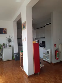 Appartamento intero in Ferdinand Lousbergskaai, immagine 19 di 33