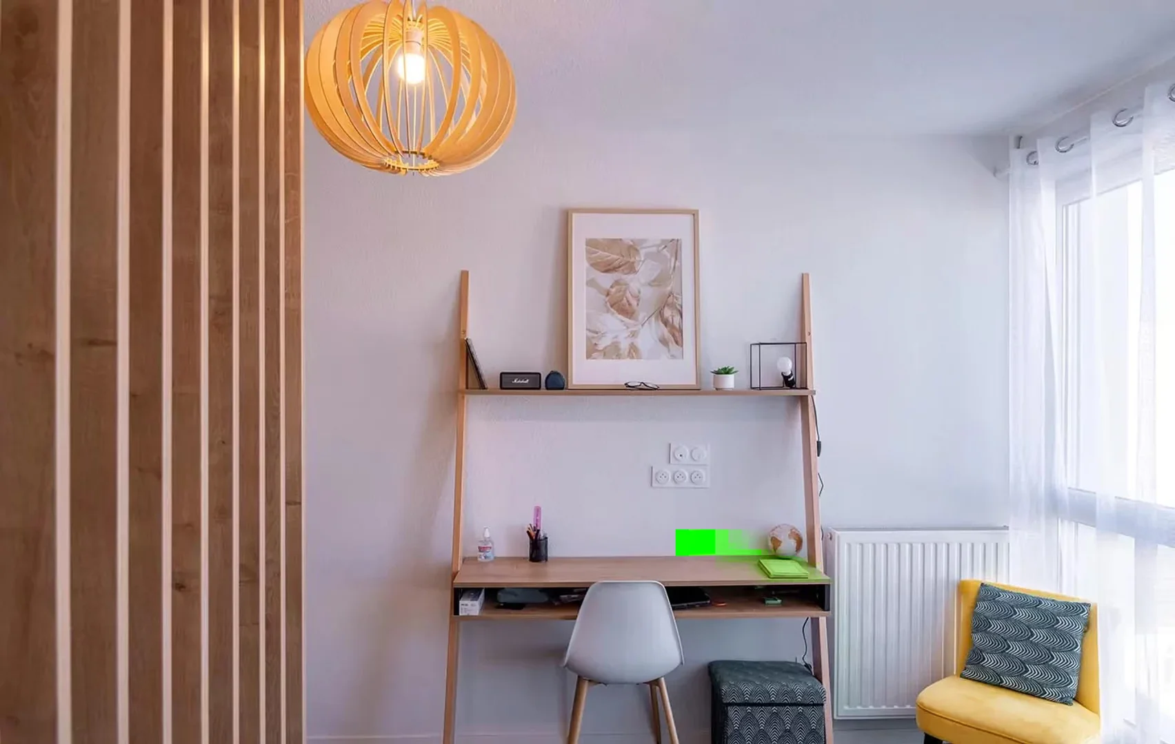 Quarto para alugar em apartamento de estudantes em , totalmente mobilado