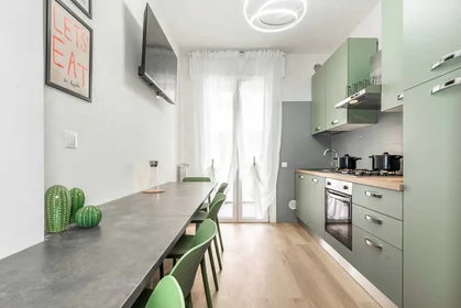 Habitación privada en Via Pietro Selvatico, 35132 Padova PD, Italy, imagen 4 de 17