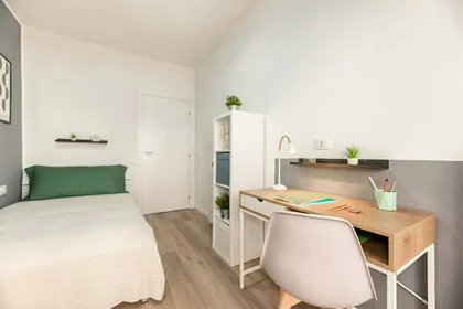 Habitación privada en Via Pietro Selvatico, 35132 Padova PD, Italy, imagen 2 de 16