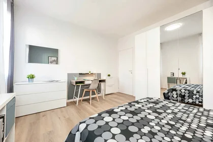 Habitación privada en Via Pietro Selvatico, 35132 Padova PD, Italy, imagen 3 de 17