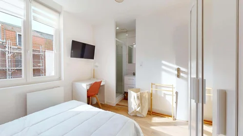 Private room at Rue des Postes, 59000 Lille, France, image 1 of 10
