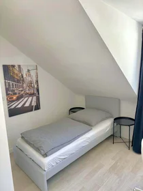 Privatzimmer in der Rosenstraße, 40479 Düsseldorf-Stadtbezirk 1, Germany, bild 2 von 7