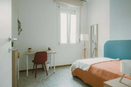 Chambre privée à Via Marsala, 64, 37128 Verona VR, Italy, image 2 de 14