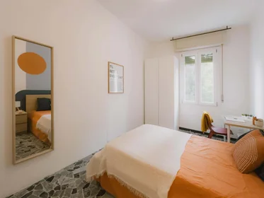 Chambre privée à Via Marsala, 64, 37128 Verona VR, Italy, image 2 de 16