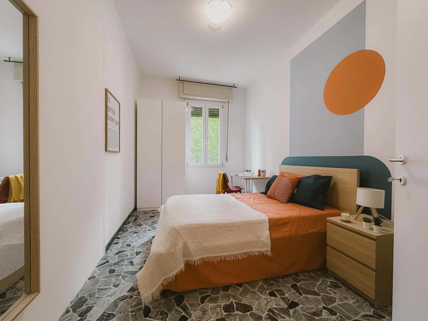 Chambre d'étudiant économique avec emplacement pratique dans 
