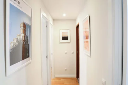 Private room at C. Volver a Empezar, 8, Puente de Vallecas, 28018 Madrid, España, image 11 of 25