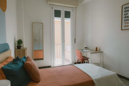 Chambre privée à Via Marsala, 64, 37128 Verona VR, Italy, image 1 de 15