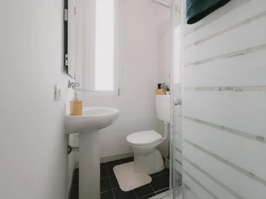 Chambre privée à Via Marsala, 64, 37128 Verona VR, Italy, image 14 de 17