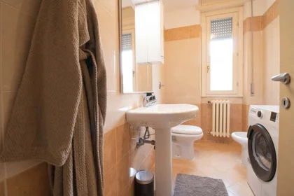Quarto privado em Via Contardo Ferrini, 44, 27100 Pavia PV, Italia, imagem 8 de 26