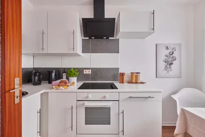 Chambre privée à Kurt-Schumacher-Straße 32, 67663 Kaiserslautern, Deutschland, image 6 de 15