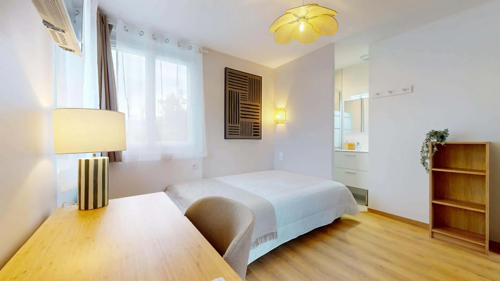 Room for rent in student apartment in , fully furnished