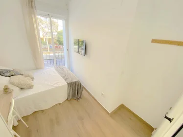 Stanza privata in Av. de Ramón y Cajal, 100, 41005 Sevilla, España, immagine 4 di 35