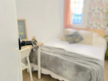 Stanza privata in Av. de Ramón y Cajal, 100, 41005 Sevilla, España, immagine 3 di 31