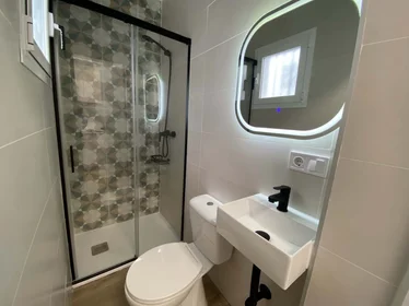 Stanza privata in Av. de Ramón y Cajal, 100, 41005 Sevilla, España, immagine 9 di 31