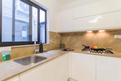 Stanza privata in 109 Triq Il-Ghajn, Is-Swieqi, Malta, immagine 13 di 30